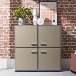 Auf einen Blick BOSSE SOLUTIONS Highboard Highboard bestehend aus 4 Türen und 4 Fachböden Abmessungen: Höhe 119