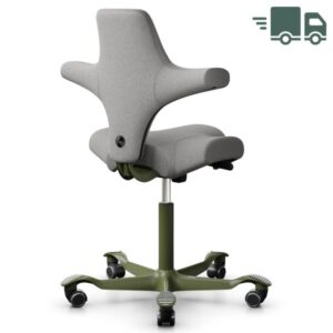 ALLGEMEIN Ergonomischer Design-Bürostuhl mit Sattelsitz  Sattelform:  Der Sitz des Capiscos ermöglicht eine Vielzahl von Sitzpositionen: Nach vorne