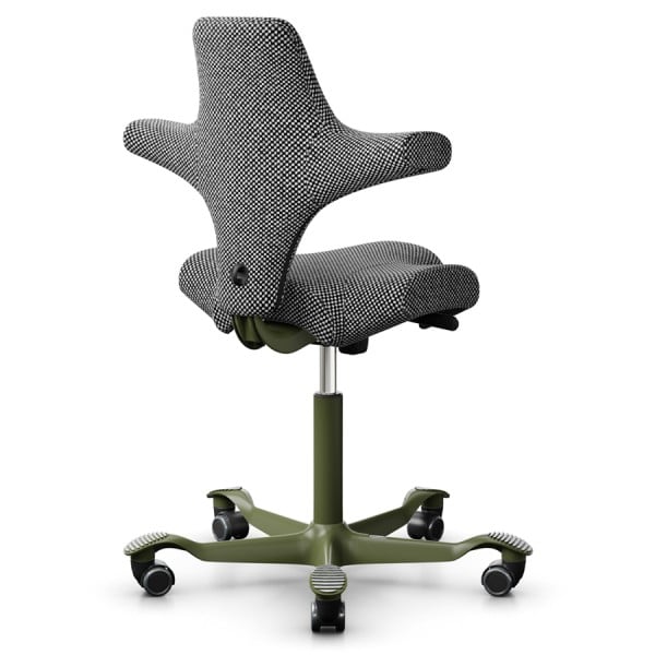 ALLGEMEIN Ergonomischer Design-Bürostuhl mit Sattelsitz  Sattelform:  Der Sitz des Capiscos ermöglicht eine Vielzahl von Sitzpositionen: Nach vorne