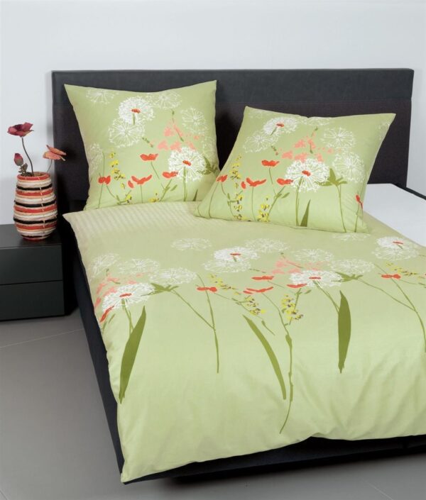 Janine Moments Mako-Satin Bettwäsche 155x220 Pusteblume Wiese lind grün 98053-6 EAN:4004565769330