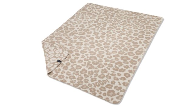 Joop! Wohndecke Kuscheldecke 150x200 cm Leopard Tierfell creme sand 813923 EAN:4000141813923