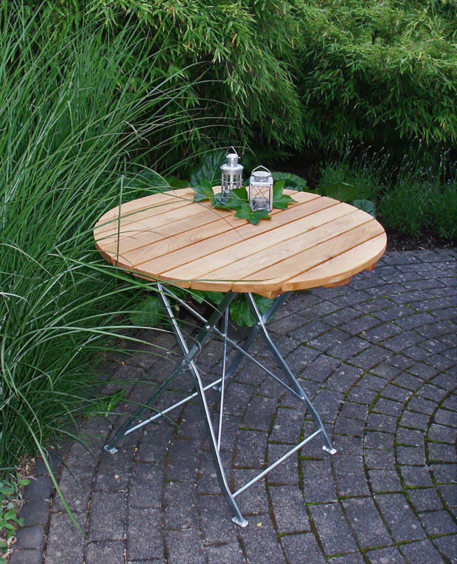 TPFGarden® Klapptisch BAD BELZIG aus Robinienholz 77 cm rund